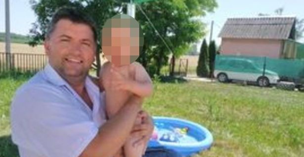 O fostă actriță porno și-a ucis copilul de numai doi ani și a așezat cadavrul pe banda rulantă dintr-un supermarket