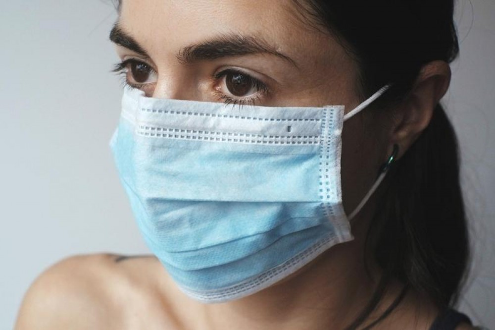 Poți să ai gripă și COVID-19 simultan? Cum deosebim simptomele de gripă, răceală și COVID-19