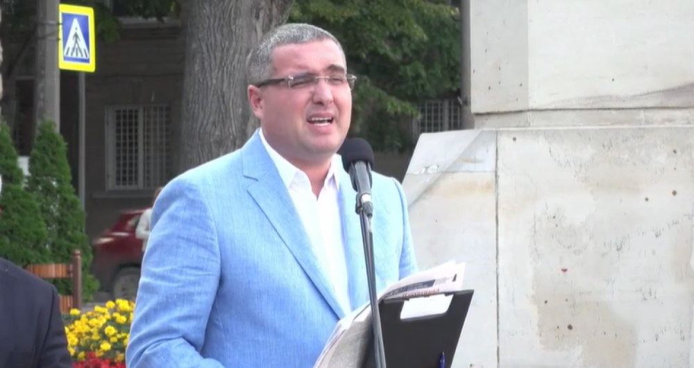 Usatîi, despre cazul Stoianoglo: Organizat de gruparea Morari, cu banii lui Plahotniuc și s-a realizat cu mâinile Maiei Sandu