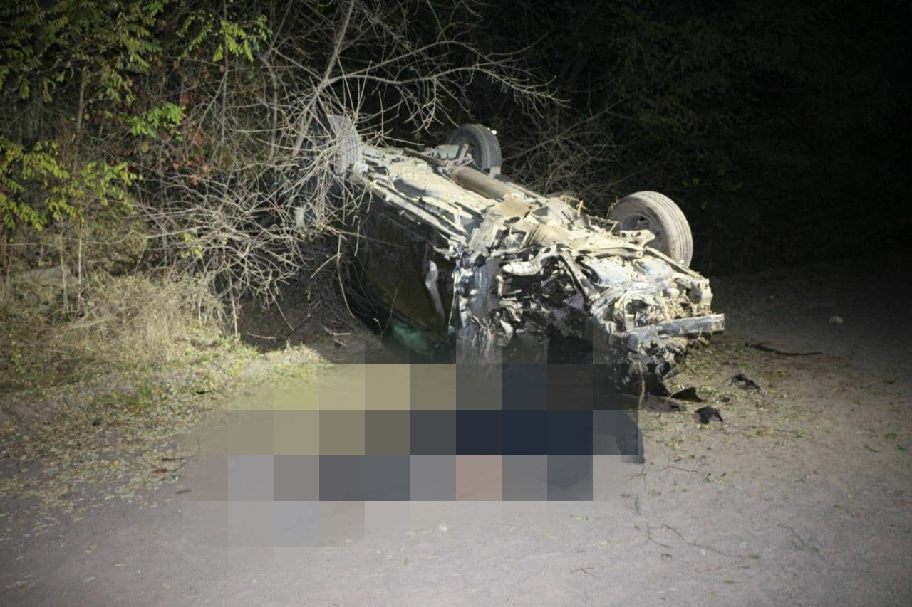 Iresponsabilitatea face victime. Un minor a decedat după ce s-a urcat la volanul unei mașini