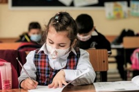 OMS a solicitat statelor UE să nu mai închidă școlile chiar dacă numărul infectărilor este crescut