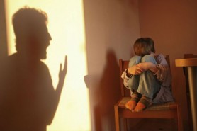 Bărbatul din Fălești, care și-a tăiat concubina cu secera, trimis pe banca acuzaților. Riscă ani grei de pușcărie