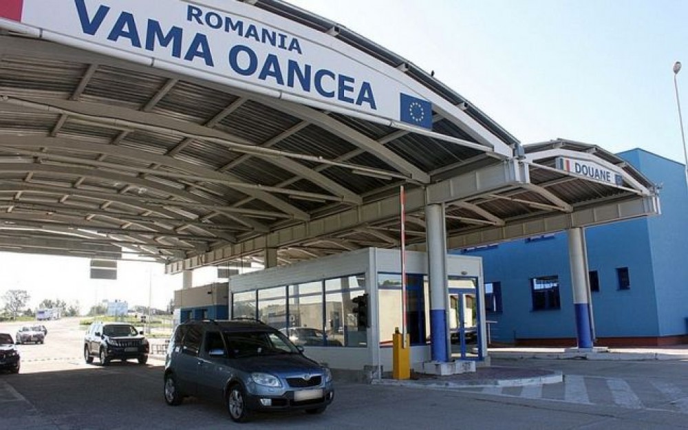 ULTIMĂ ORĂ // Descinderi matinale ale SIS și PCCOCS la PTF Cahul-Oancea. Doi angajați și trei contrabandiști ar fi fost reținuți