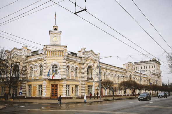 Cine va câștiga următoarele alegeri în Chișinău