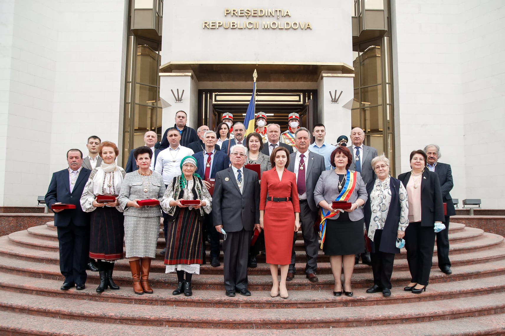 FOTO // Maia Sandu a înmânat distincțiile de stat unor personalități de excepție