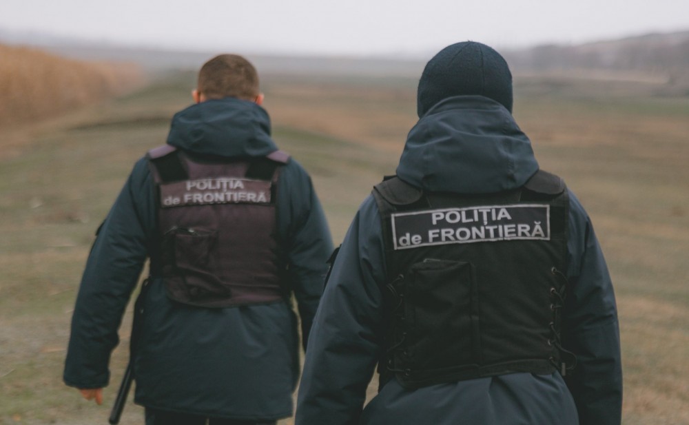 O ucraineancă dată în căutare, reținută la Ceadâr-Lunga. Concubinul tinerei a încercat să opună rezistență