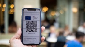 Prima ţară din lume care organizează referendum pentru certificatul COVID-19