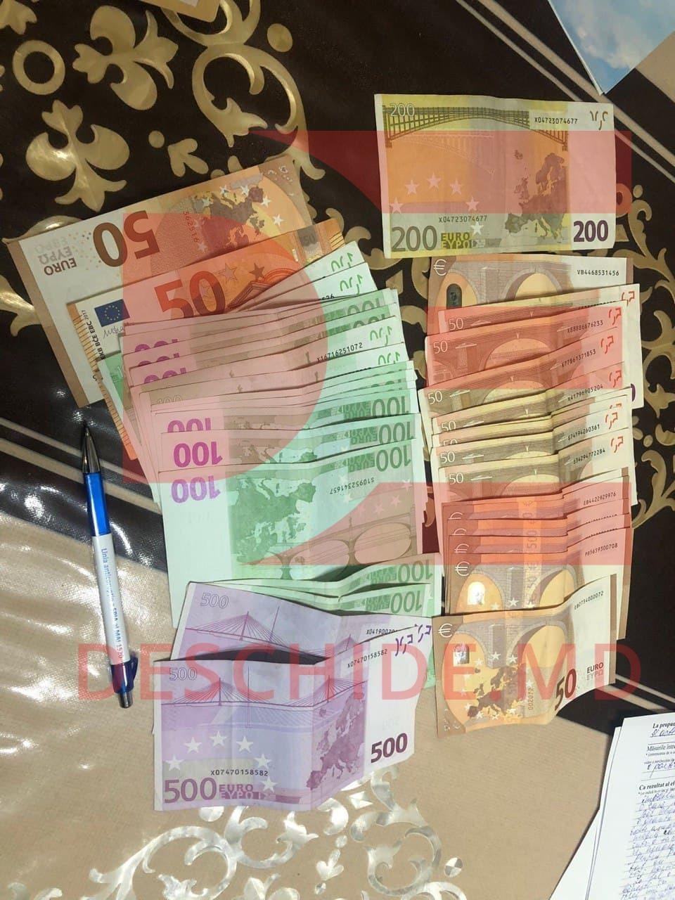 FLASH // Ofițerii SPIA au descins cu percheziții vila de lux a unui șef din cadrul INSP