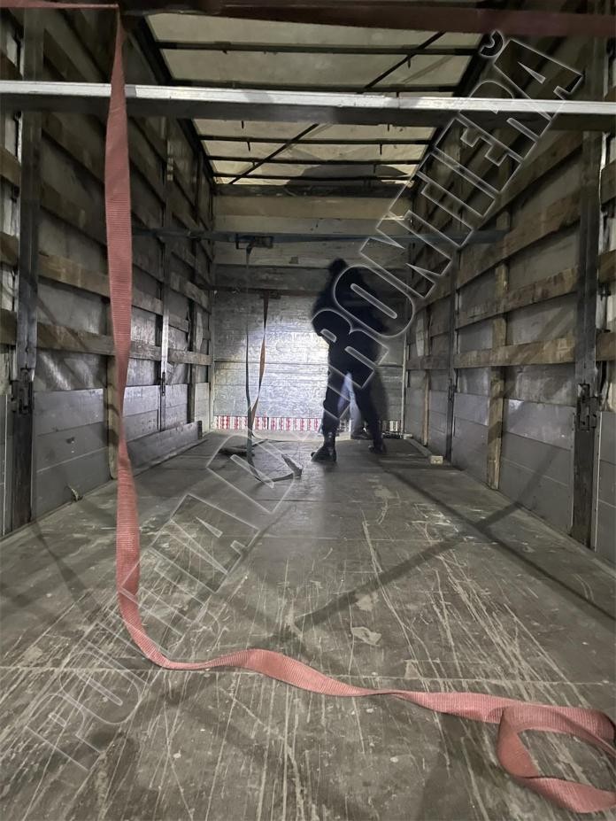 FLASH // 220 000 de țigarete, depistate la ieșirea din Republica Moldova