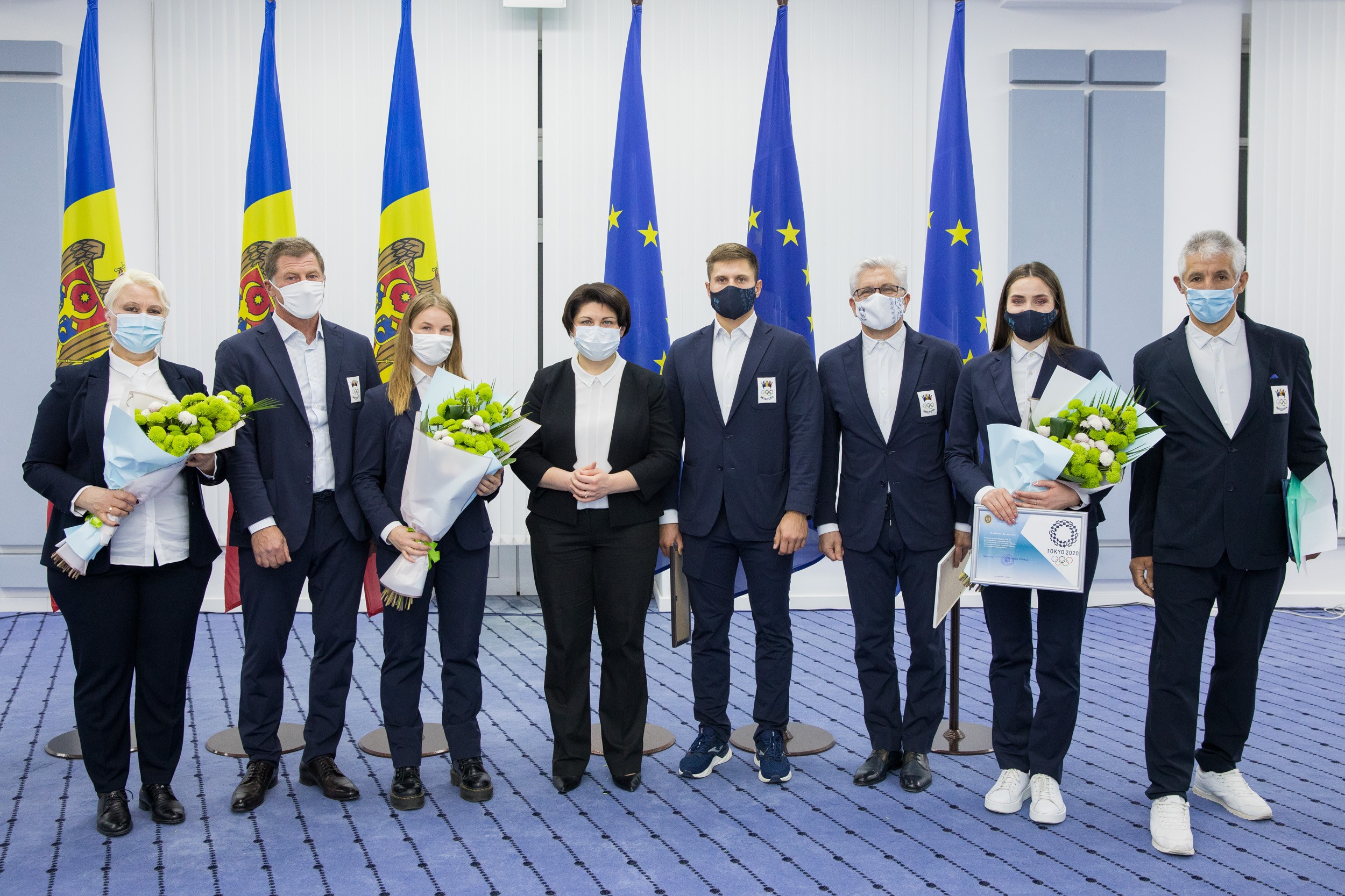 FOTO // Maia Sandu și Natalia Gavrilița au premiat sportivii de performanță din Republica Moldova