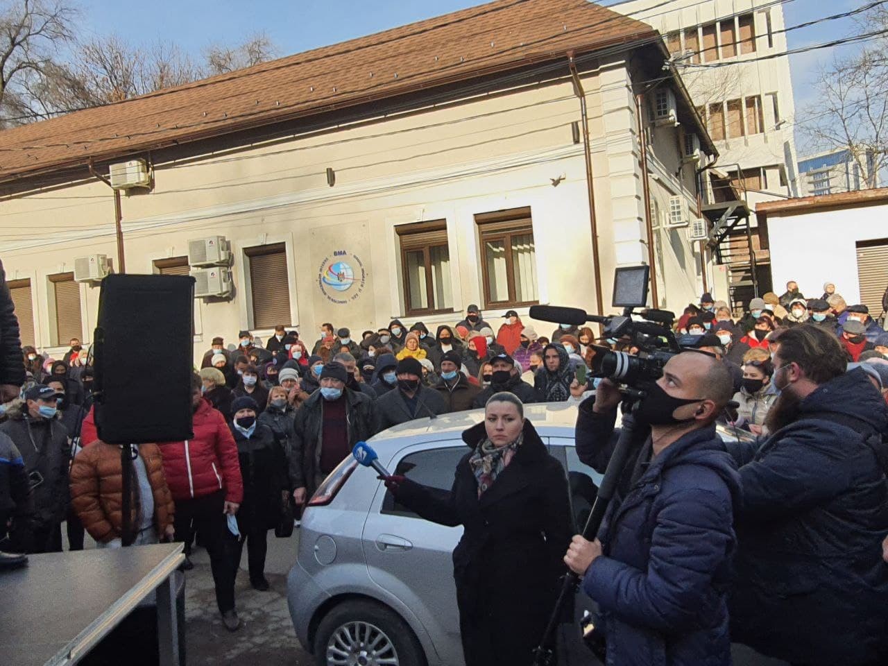FOTO // Protest MASIV la Bălți. Mii de bălțeni s-au adunat în fața Judecătoriei pentru a o susține pe Marina Tauber