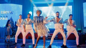 VIDEO // Emilian Crețu a lansat o nouă piesă dedicată sărbătorilor de iarnă: „Am să te de Anul Nou”