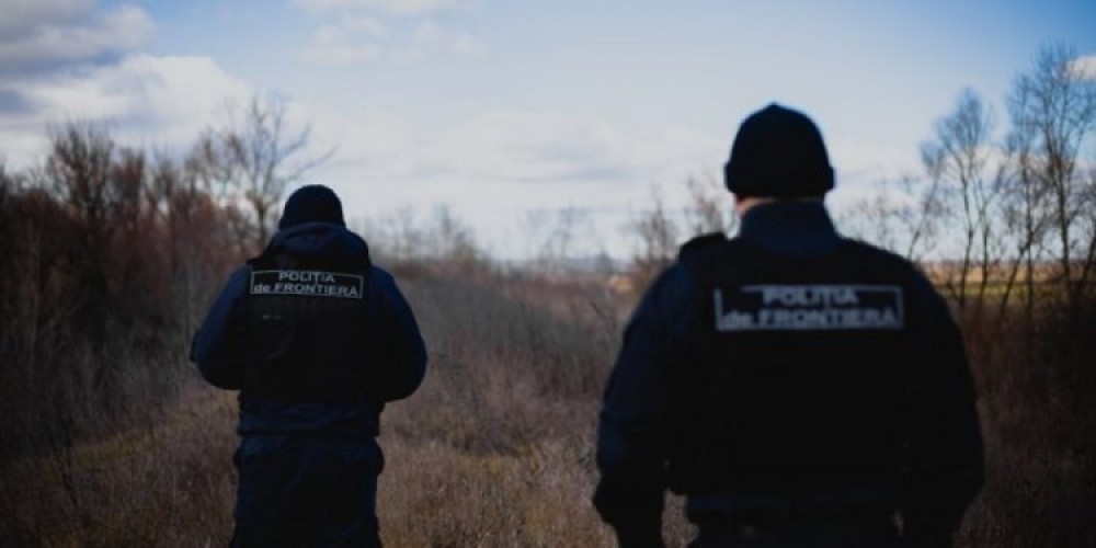 Patru sirieni reținuți după o tentativă de a traversa ilegal hotarul moldo-român