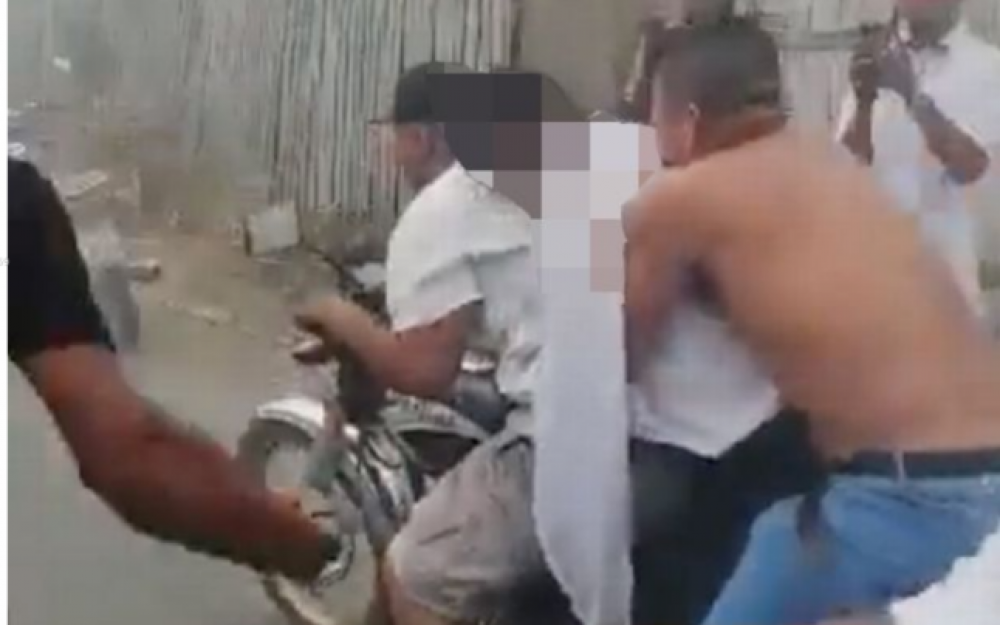 Modul REVOLTĂTOR în care şi-au luat rămas bun de la amicul lor: L-au dezgropat şi oferit o ultimă plimbare