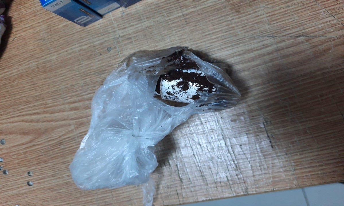 FOTO // Un moldovean a fost prins în România cu 61 grame de marijuana