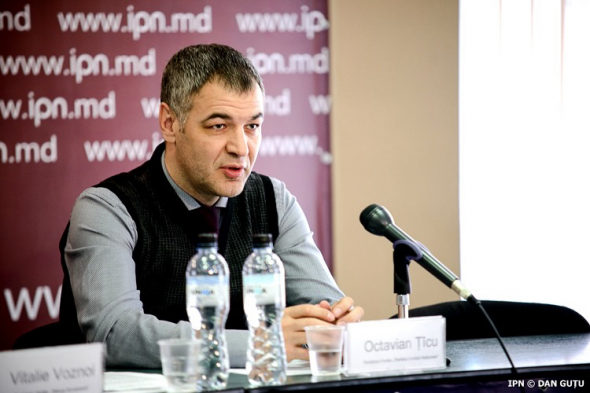 Octavian Țîcu le face pe plac lui Șalaru și Anei Guțu: Renunță la funcțiile din PUN și se retrage din politică