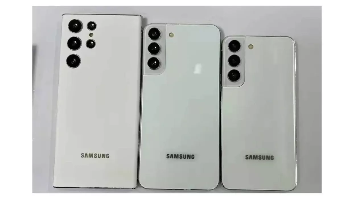 FOTO // Primele imagini reale cu întreaga serie Galaxy S22