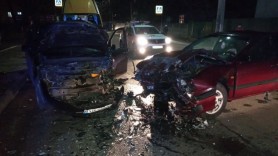 FOTO // Accident VIOLENT la Bălți. Un șofer beat a tamponat două automobile, iar o minoră a ajuns la spital