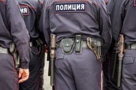 Polițiștii ruși nu vor mai avea nevoie de mandat pentru a intra în locuințele oamenilor și pentru a le percheziționa mașinile