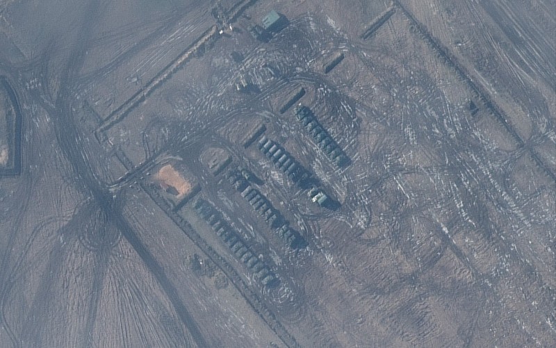 FOTO // Noi imagini din satelit arată că Rusia continuă să-și consolideze forțele în Crimeea și în apropiere de granița cu Ucraina