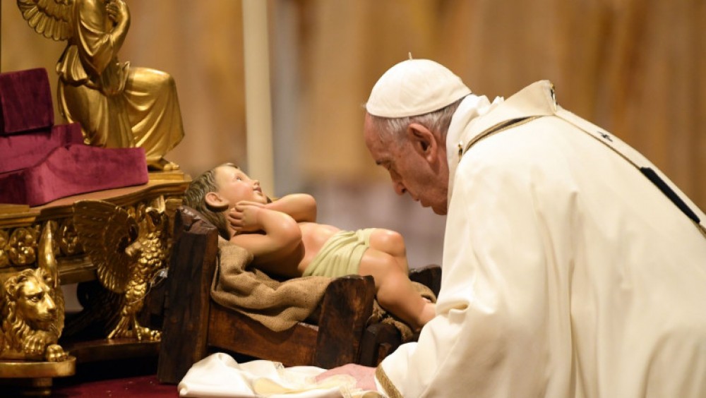 Mesaj de Crăciun al Papei Francisc: Priviți dincolo de lumini și decorațiuni și amintiți-vă de cei nevoiași