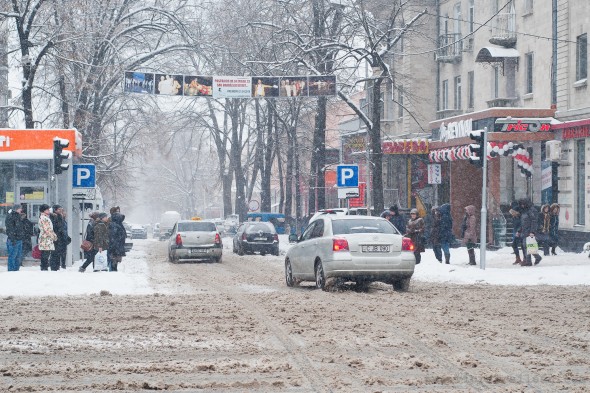 Prognoza meteo: Ninsori și ploaie în toată Moldova