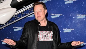 Miliardarul Elon Musk criticat dur de internauții chinezi. Sateliți Starlink la un pas de a se ciocni de stația spațială chineză Tiangong