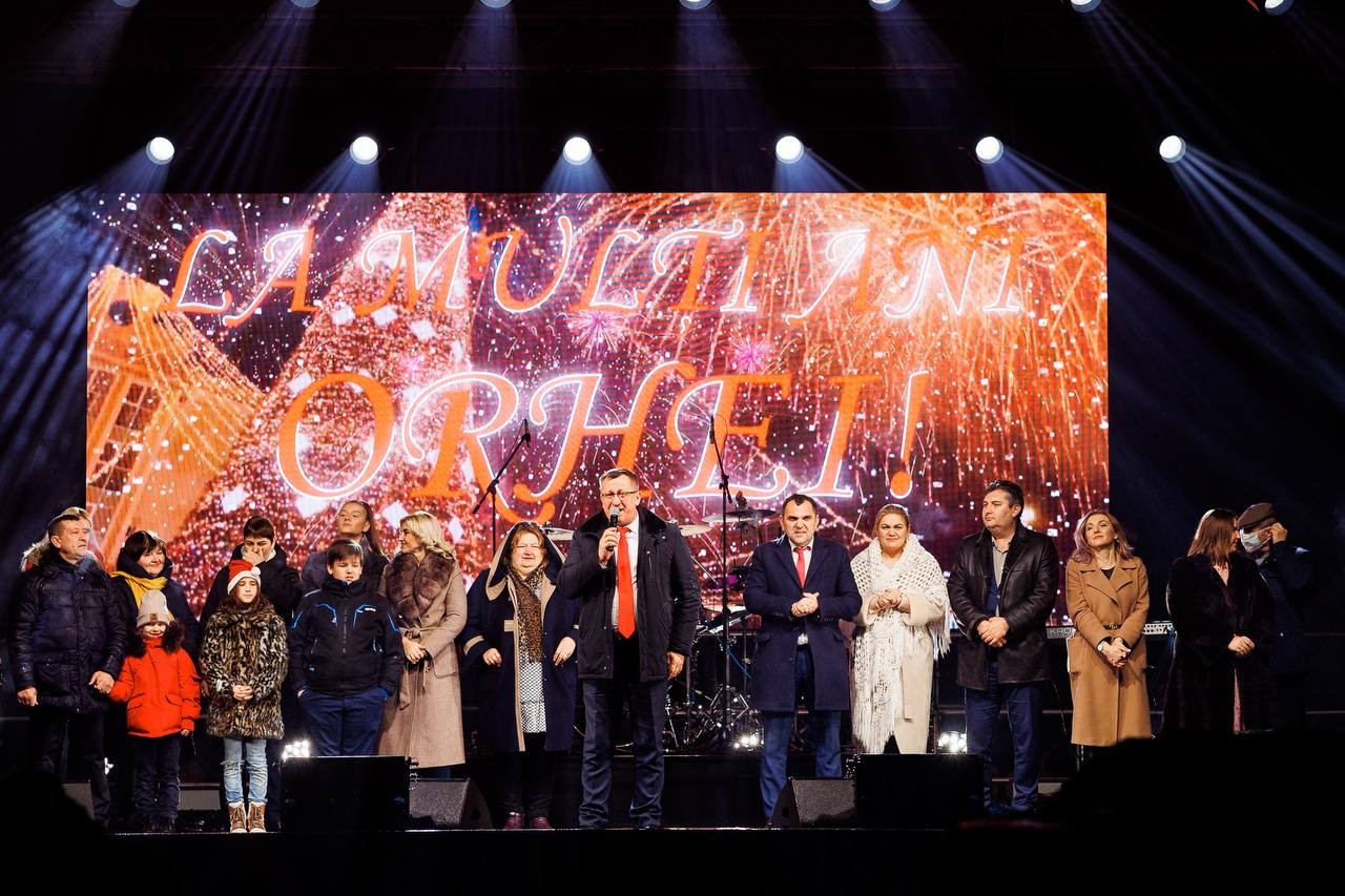 Concert de excepție, la OrheiLand, de Revelion! Mii de oameni au întâmpinat noul an într-o atmosferă de poveste
