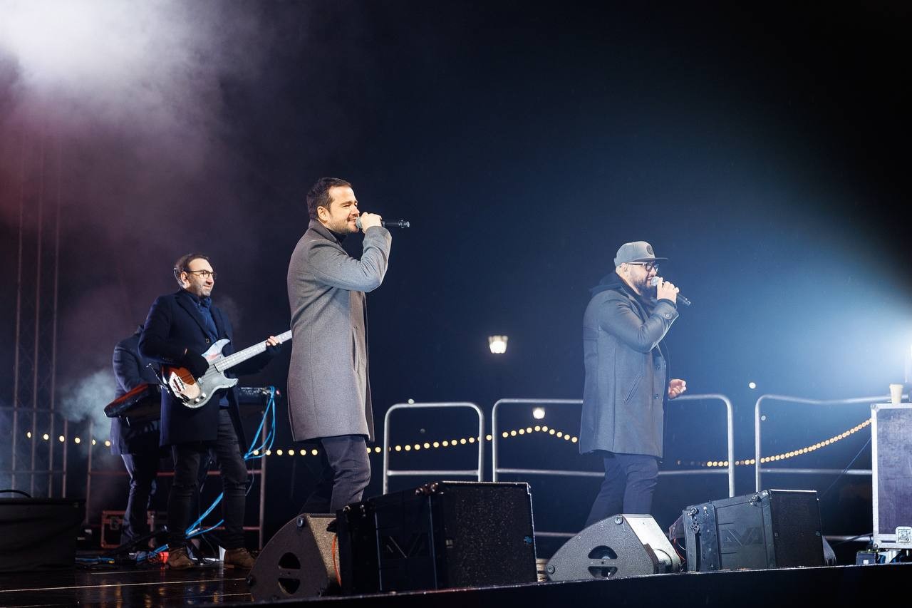 Concert de excepție, la OrheiLand, de Revelion! Mii de oameni au întâmpinat noul an într-o atmosferă de poveste