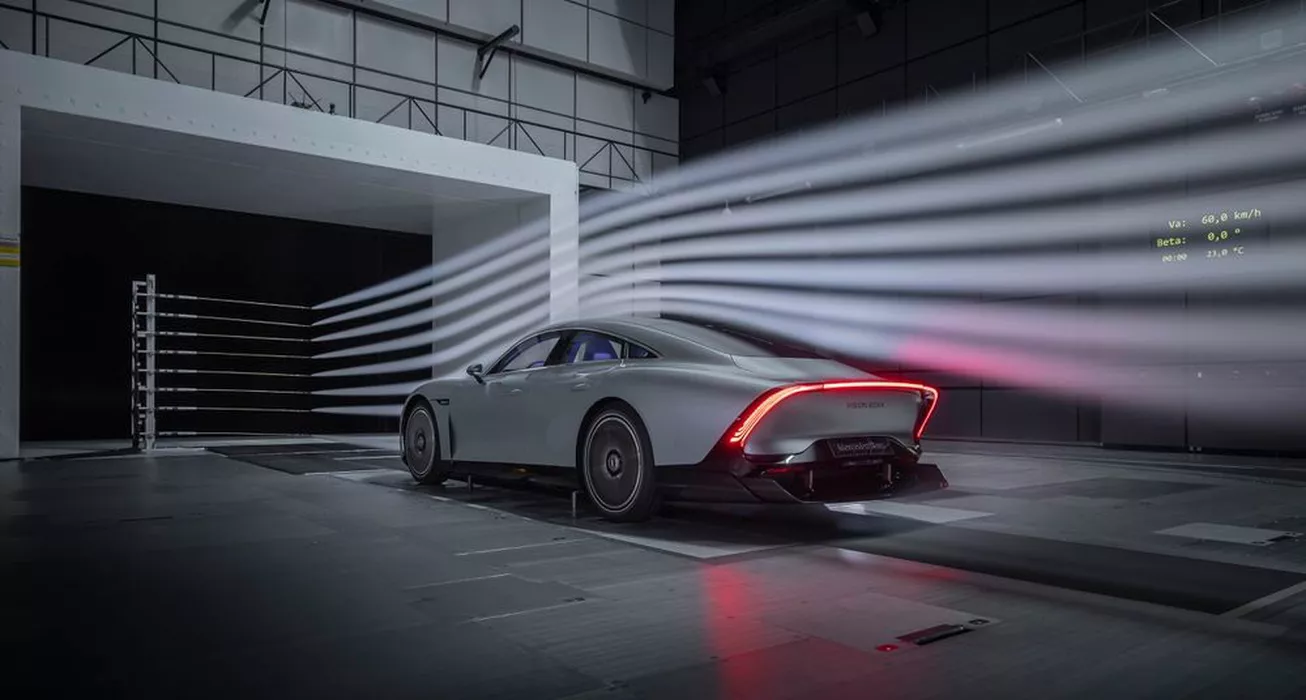 FOTO/VIDEO: Mercedes prezintă mașina electrică cu autonomie de 1.000 km