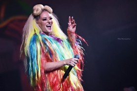 FOTO // Cum arată Delia când renunță la hainele largi. Cântăreața, electrizantă în costum de baie