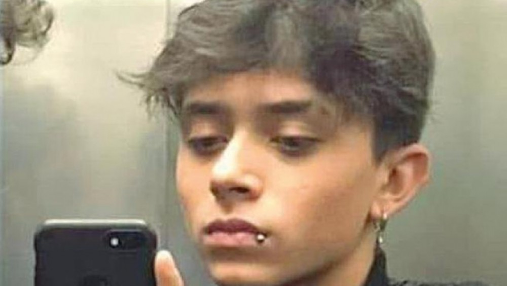 Adolescent de 17 ani omorât de cel mai bun prieten din cauza unei fete. Era îndrăgostit de fosta lui iubită
