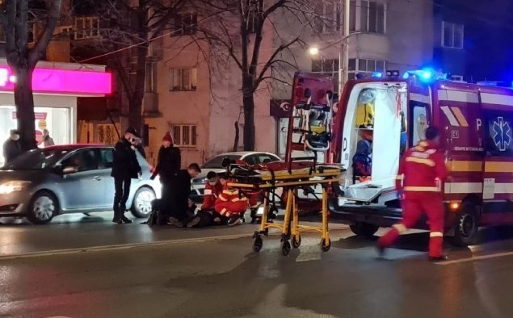 Pieton bătut crunt de un șofer pentru că a traversat printr-un loc nepermis