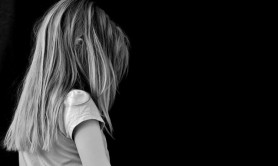 Și-a ucis prietenul pentru că-i violase fiica: l-a impus să-şi sape singur groapa. Nu va fi cercetat pentru crimă
