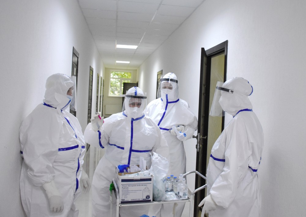 ALARMANT! Ministerul Sănătății raportează un număr RECORD de noi infectați: 3.255 cazuri