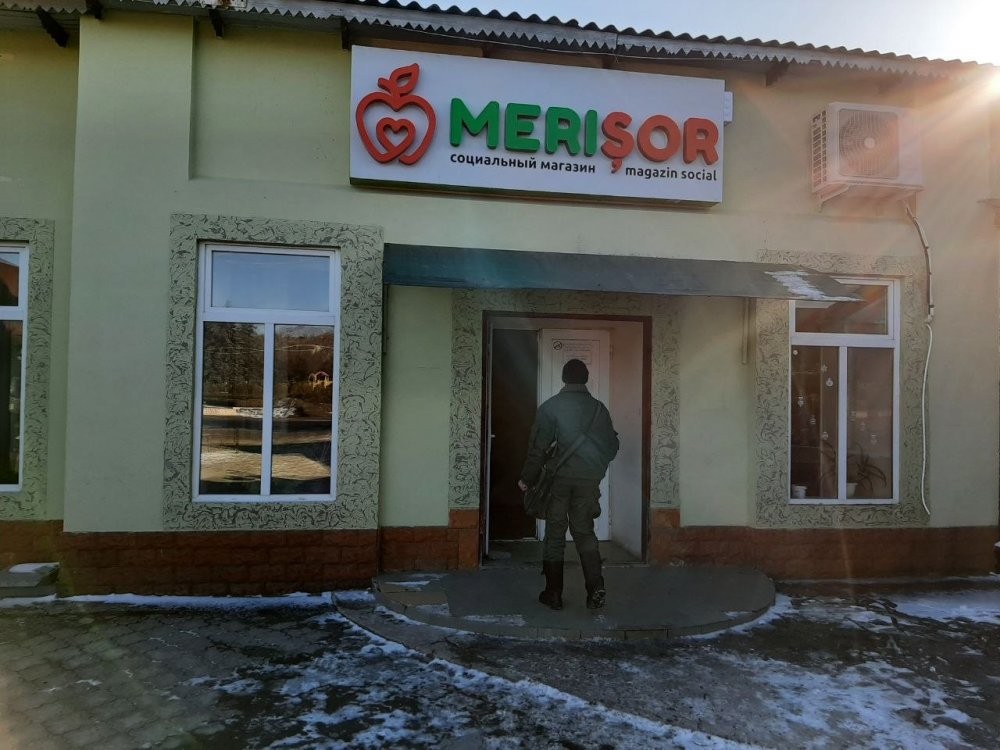 FOTO // Magazinele sociale, lansate la inițiativa lui Ilan Șor, îi ajută pe oameni