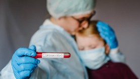 SITUAȚIE ALARMANTĂ - peste jumătate de milion de cazuri noi de infectați raportați într-o singură zi în Franța