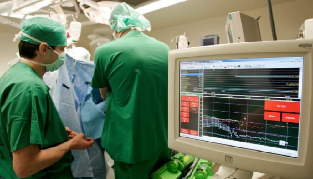 REVOLTĂTOR: Pacient nevaccinat, scos de pe lista pentru transplant de inimă la un spital din SUA