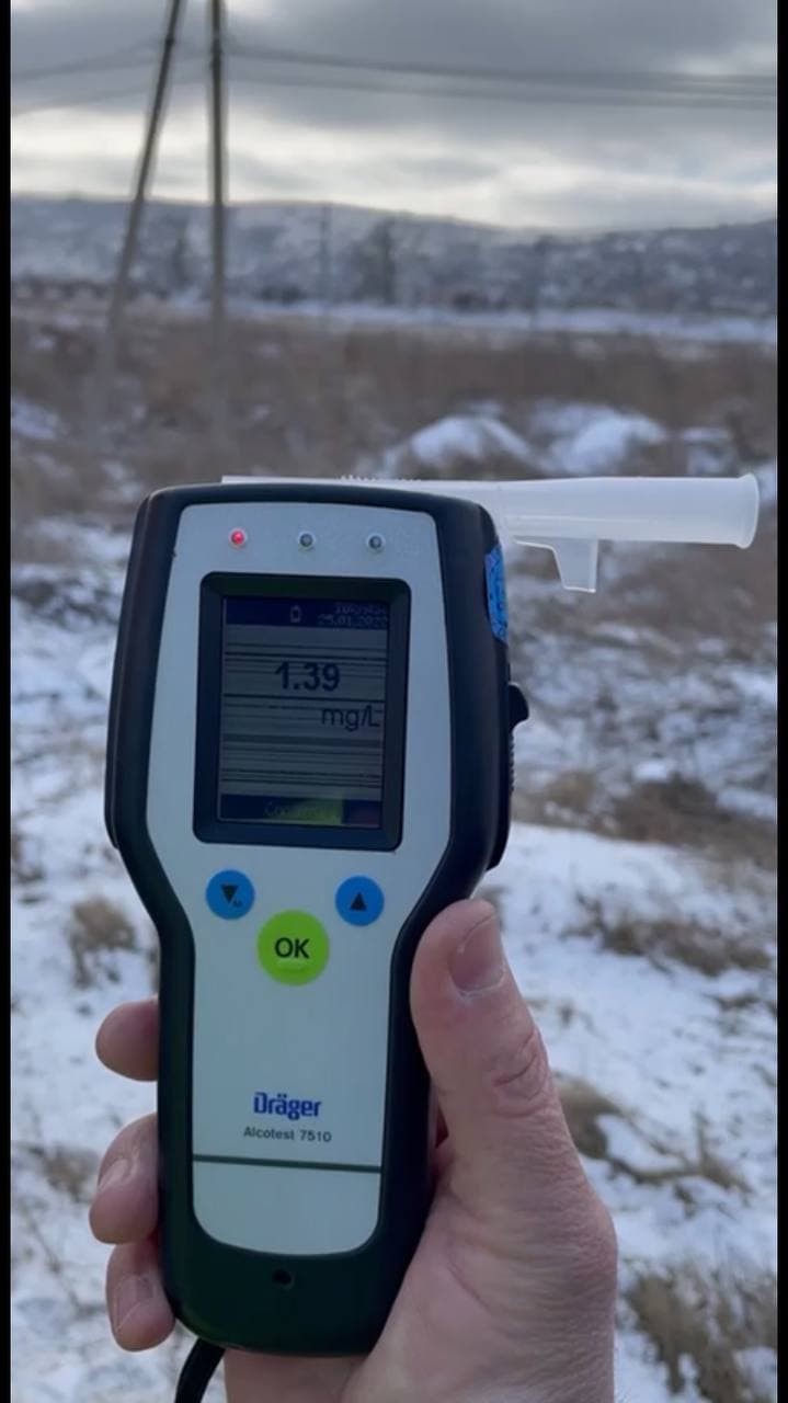 FOTO // În stare avansată de ebrietate și încălcând limita de viteză. Cum a fost stopat un șofer, la Călărași