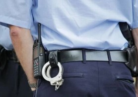 Un român și-a stropit fosta iubită cu spirt și i-a dat foc, în Franța. Nu a acceptat despărțirea de femeie