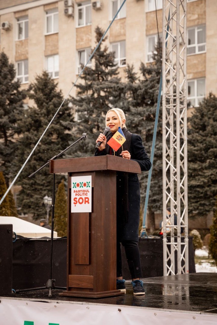 FOTO // Protest la Orhei! Oamenii cer demisia Guvernului