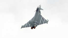 Aviația britanică în ALERTĂ! Au fost mobilizate avioanele de luptă după ce mai multe aeronave neidentificate s-au apropiat de spațiul aerian al țării