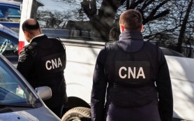 Ultima ORĂ // Percheziții matinale la domiciliul a 13 foști deputați suspectați de „îmbogățire ilicită”