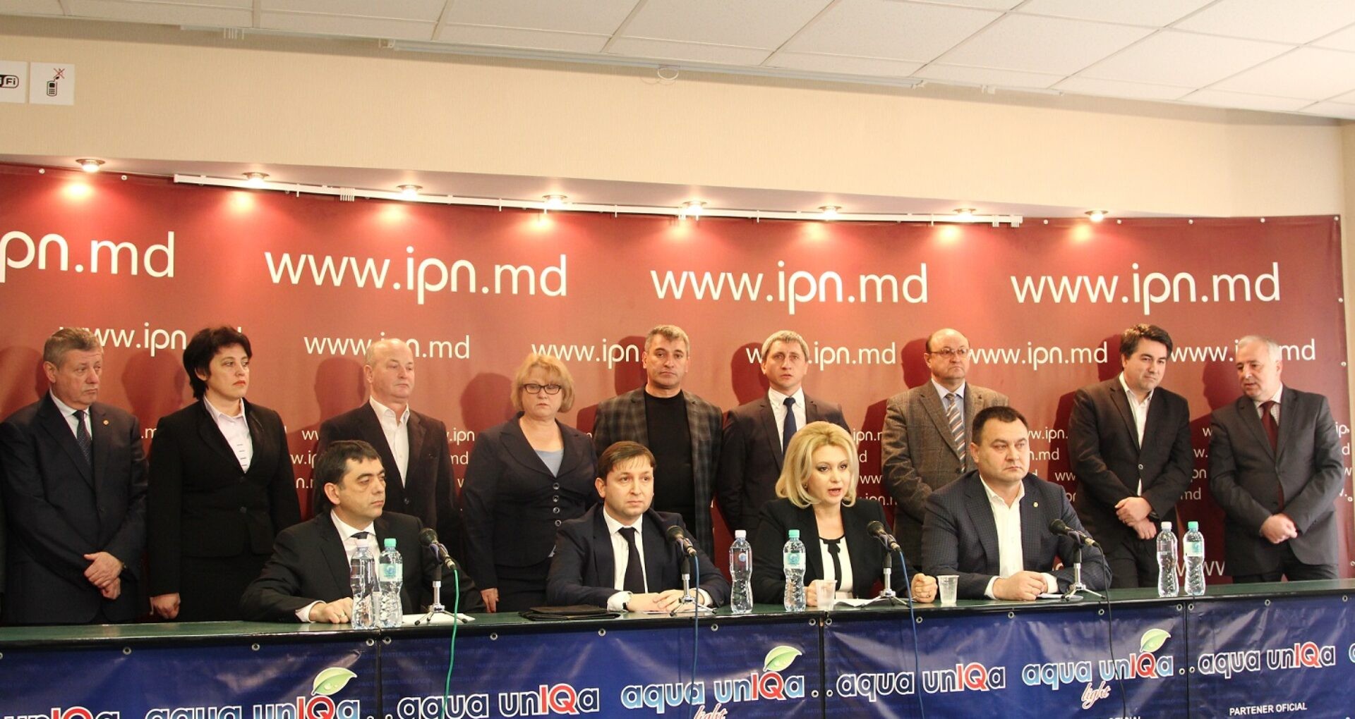 Ultima ORĂ // Percheziții matinale la domiciliul a 13 foști deputați suspectați de „îmbogățire ilicită”