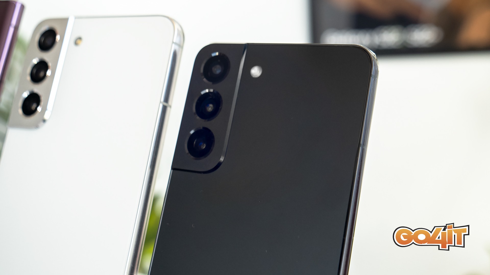FOTO // Samsung a prezentat oficial telefoanele Galaxy S22. Modelul Ultra unifică oficial seriile S și Note. Care sunt prețurile