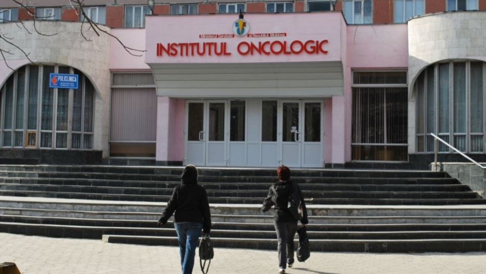 FLASH // Un șef de secție de la Institutul Oncologic a pretins 2000 de euro pentru a asigura internarea unui bolnav incurabil