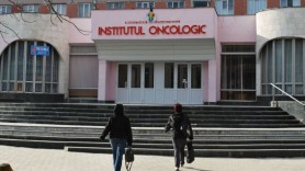 FLASH // Un șef de secție de la Institutul Oncologic a pretins 2000 de euro pentru a asigura internarea unui bolnav incurabil
