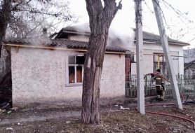FOTO // Incendiu la Bălți. Doi bărbați au ars de vii într-o casă