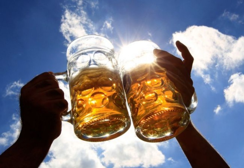 A fost inventată berea fără alcool cu gust de bere… cu alcool
