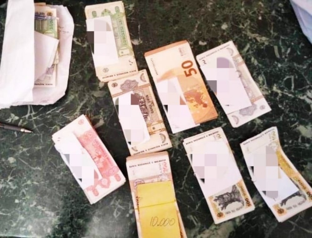 ULTIMA ORĂ // Contabila-șef a Centrului de pregătire a specialiștilor Armatei Naționale, reținută de CNA și procurori pentru fapte de corupție